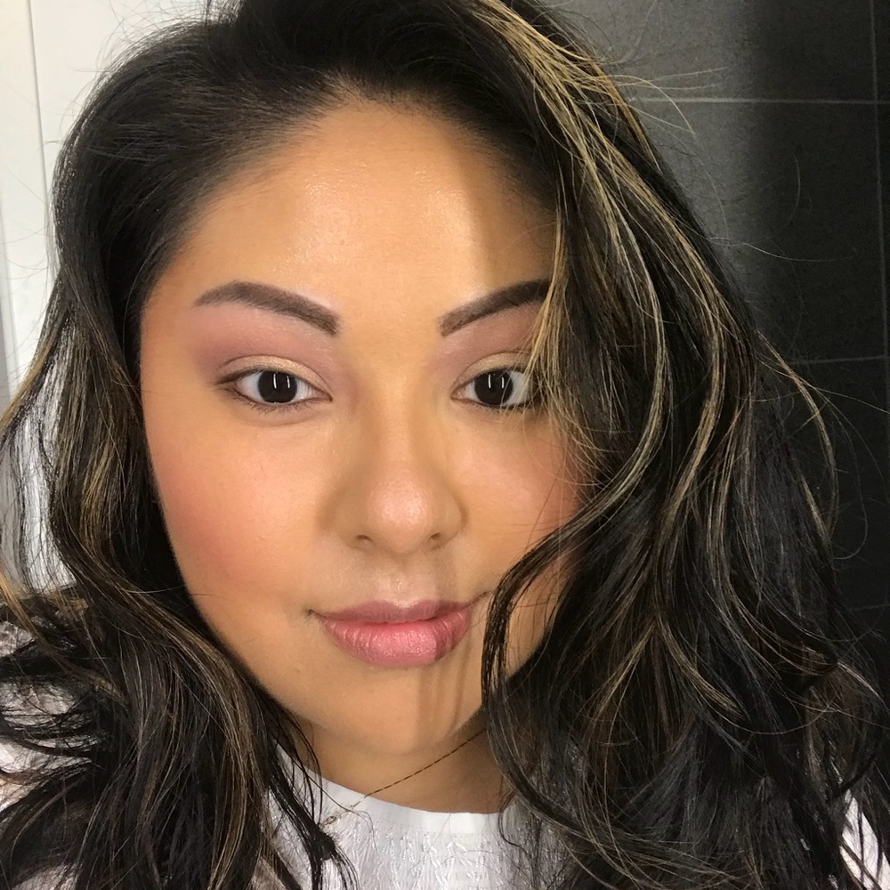 Meet your Posher, Aileen